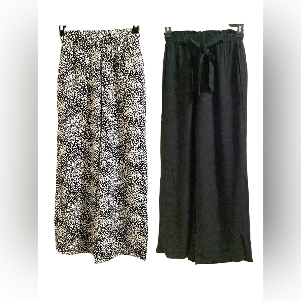 Women’s Patterned Wide-Leg Pants (EUC) Size 8-10 the tag was remove.